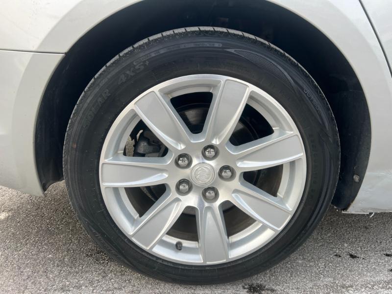 Buick LaCrosse CXL FWD 2010