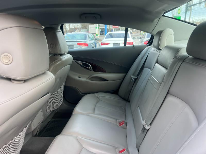 Buick LaCrosse CXL FWD 2010