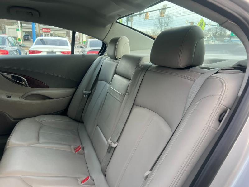 Buick LaCrosse CXL FWD 2010