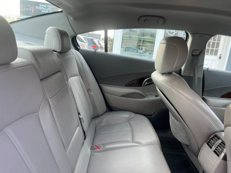 Buick LaCrosse CXL FWD 2010