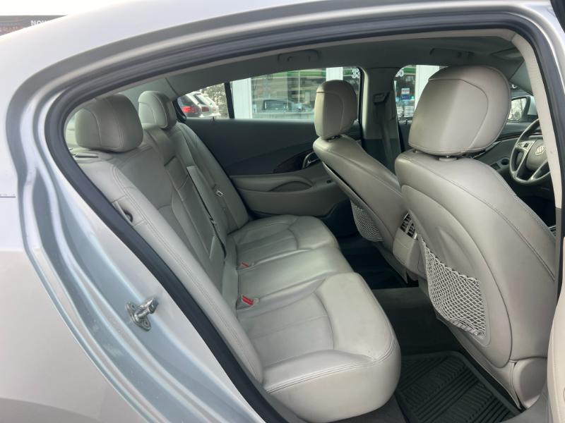 Buick LaCrosse CXL FWD 2010