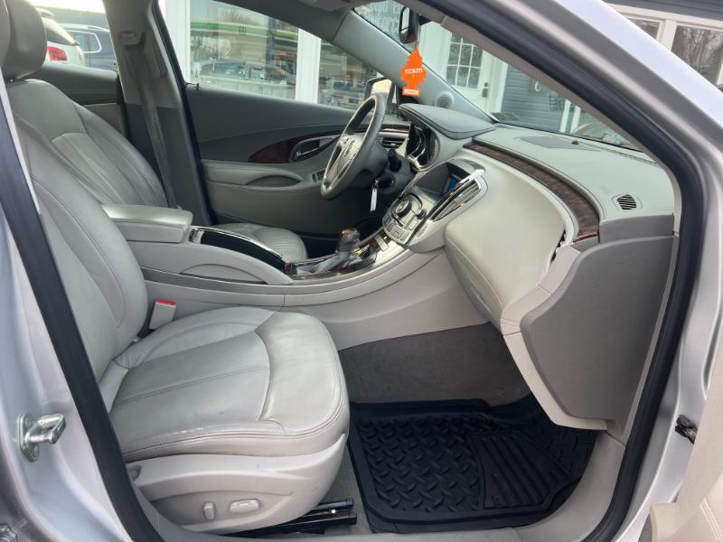 Buick LaCrosse CXL FWD 2010