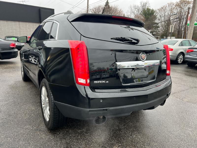 Cadillac SRX Luxury AWD 2012