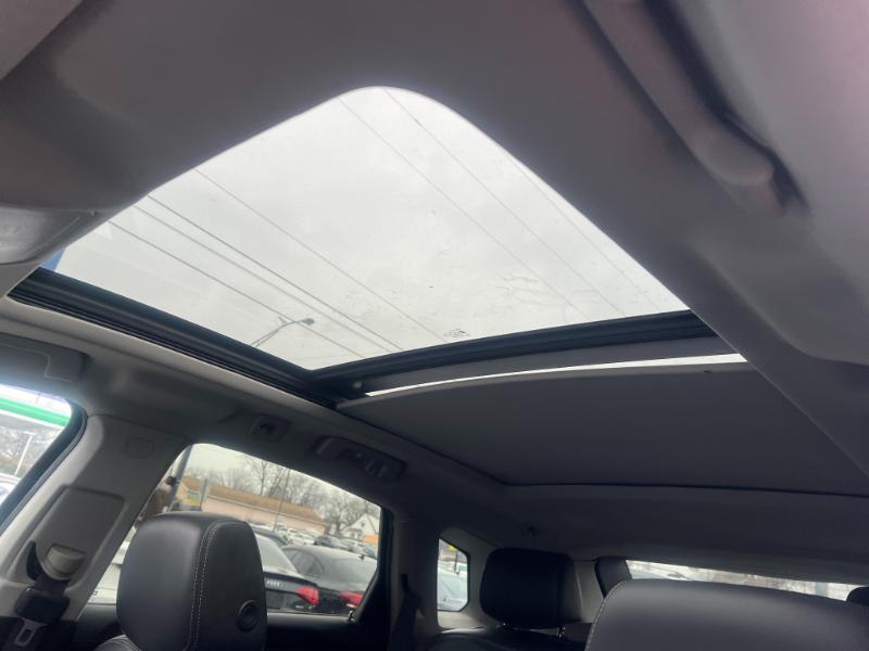 Cadillac SRX Luxury AWD 2012