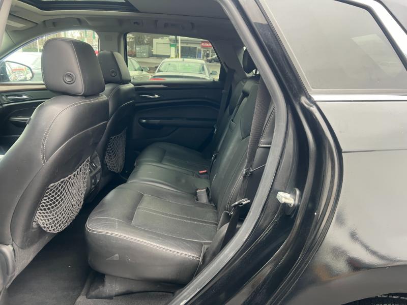 Cadillac SRX Luxury AWD 2012