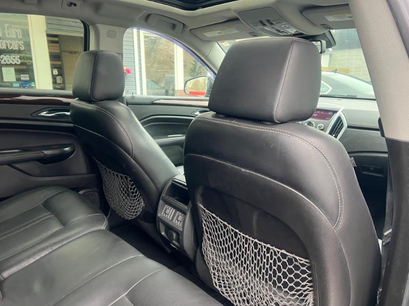 Cadillac SRX Luxury AWD 2012