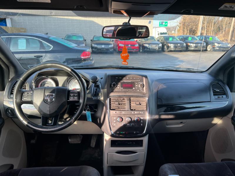 Dodge Grand Caravan SE 2014