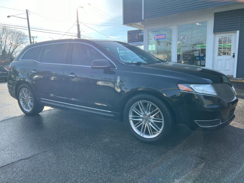 Lincoln MKT 3.5L with EcoBoost AWD 2015