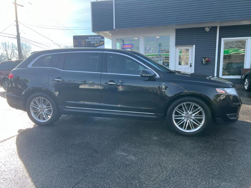 Lincoln MKT 3.5L with EcoBoost AWD 2015
