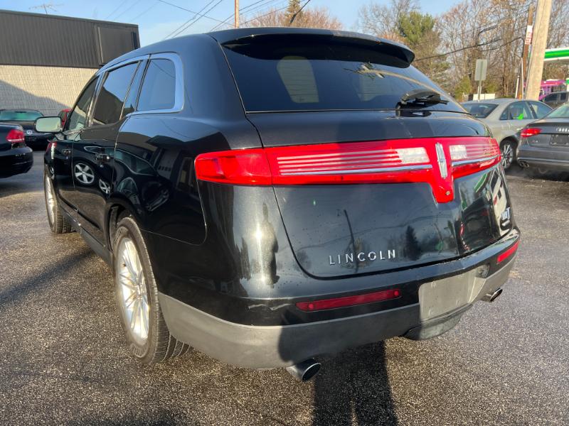 Lincoln MKT 3.5L with EcoBoost AWD 2015