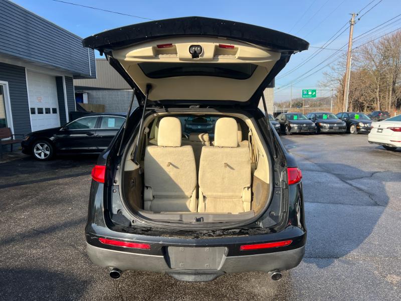 Lincoln MKT 3.5L with EcoBoost AWD 2015