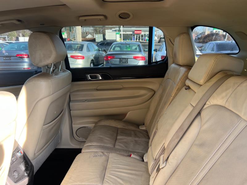 Lincoln MKT 3.5L with EcoBoost AWD 2015