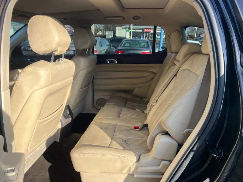 Lincoln MKT 3.5L with EcoBoost AWD 2015