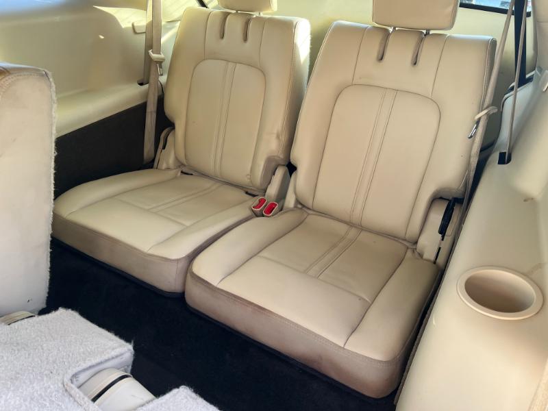 Lincoln MKT 3.5L with EcoBoost AWD 2015