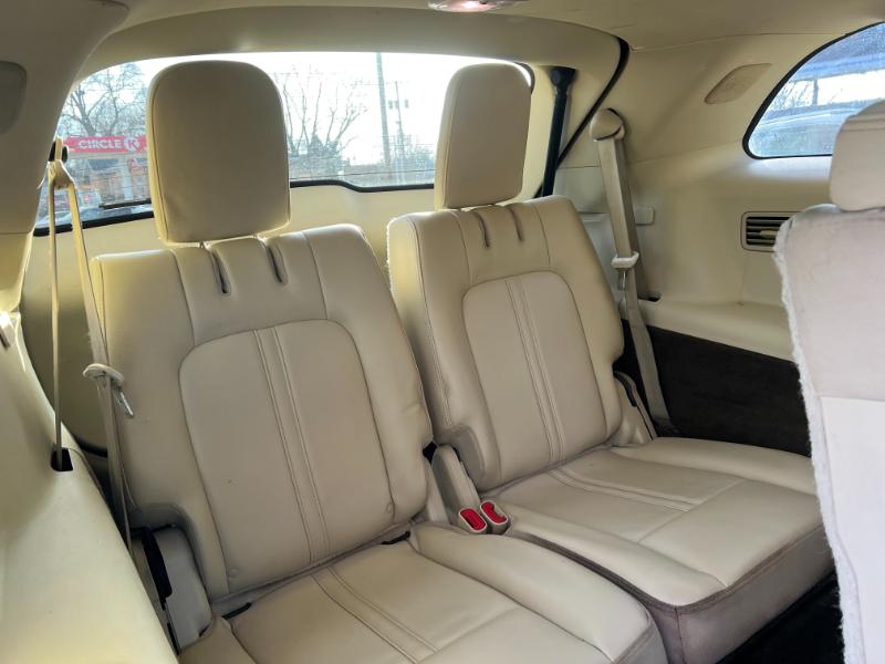 Lincoln MKT 3.5L with EcoBoost AWD 2015