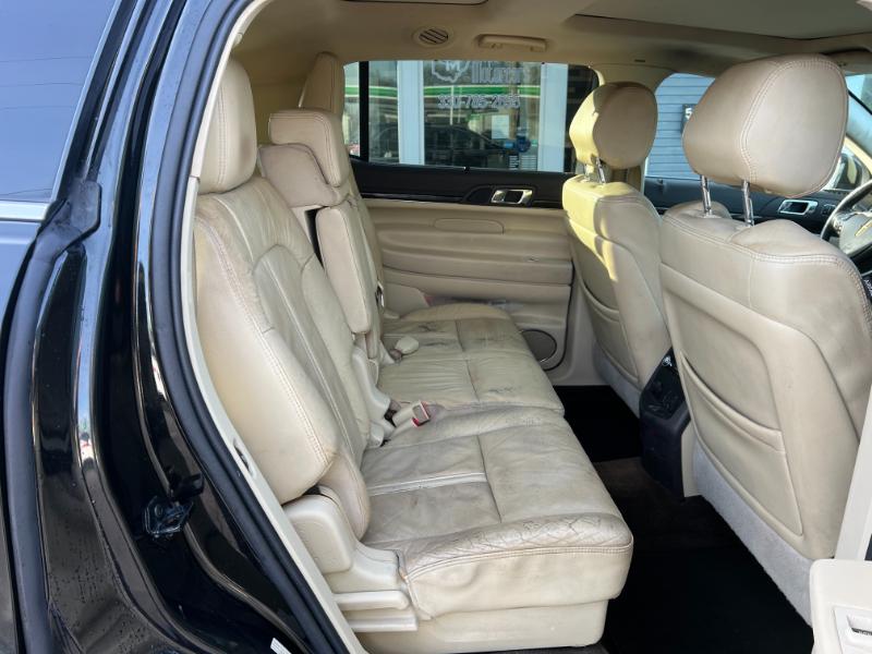 Lincoln MKT 3.5L with EcoBoost AWD 2015