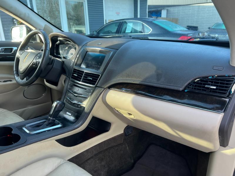 Lincoln MKT 3.5L with EcoBoost AWD 2015