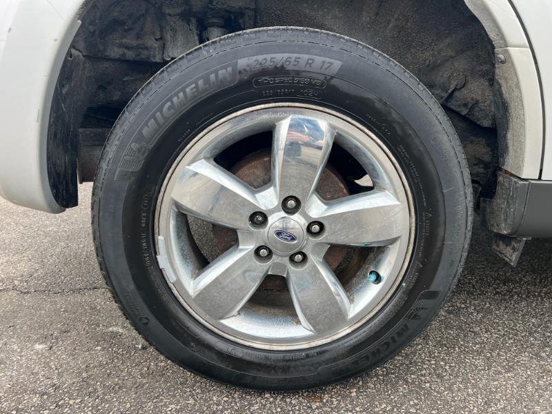 Ford Escape Limited 4WD V6 2009