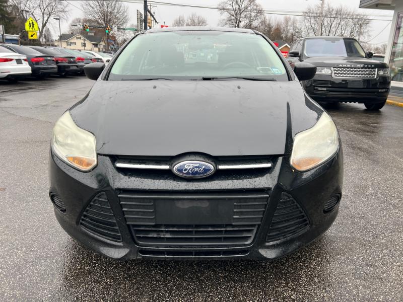 Ford Focus S Sedan 2014