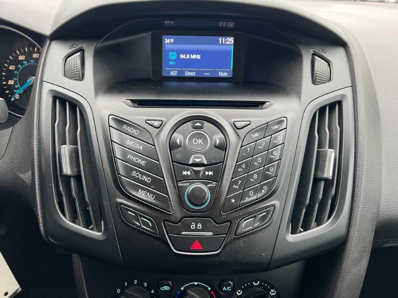 Ford Focus S Sedan 2014