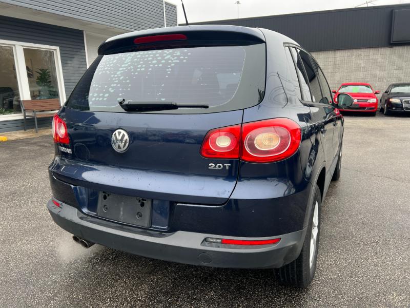 Volkswagen Tiguan SEL 2011