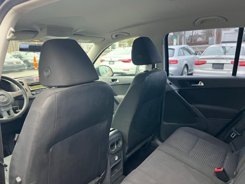 Volkswagen Tiguan SEL 2011