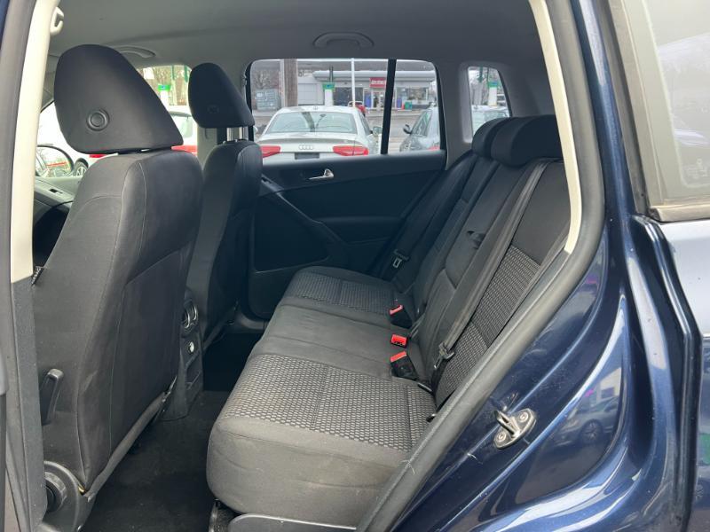 Volkswagen Tiguan SEL 2011