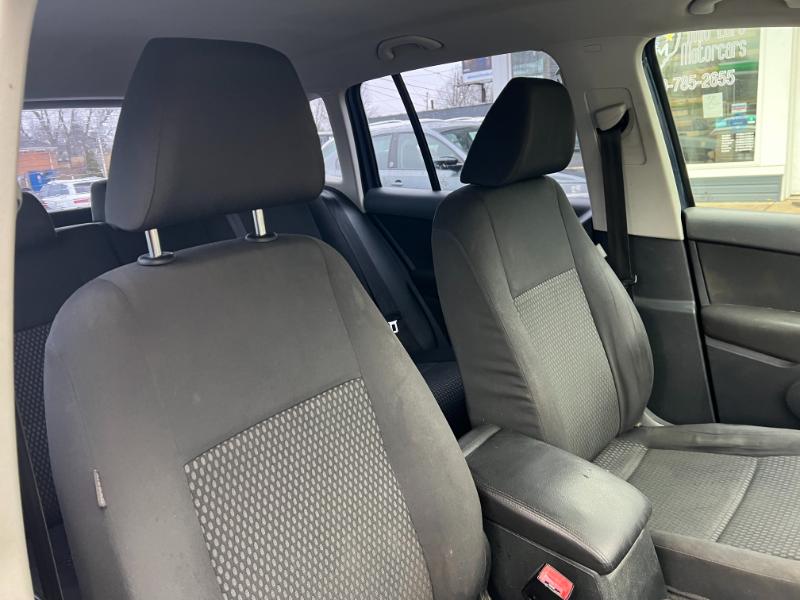 Volkswagen Tiguan SEL 2011