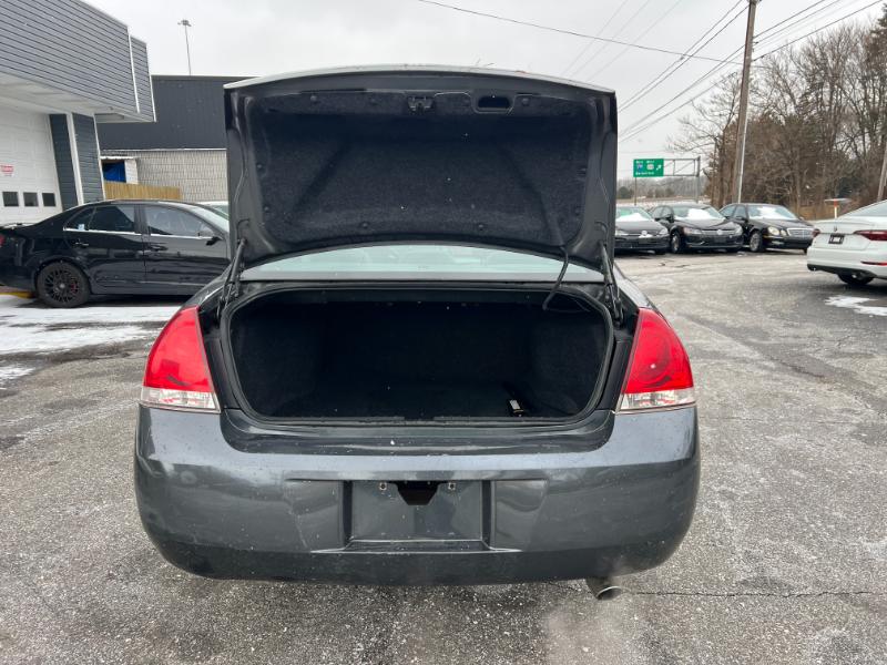 Chevrolet Impala LS 2010