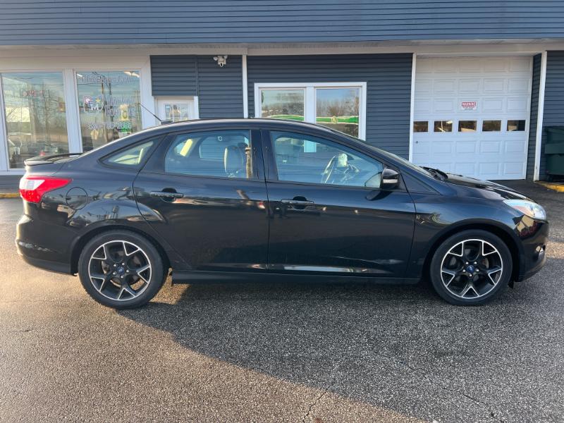 Ford Focus SE Sedan 2013
