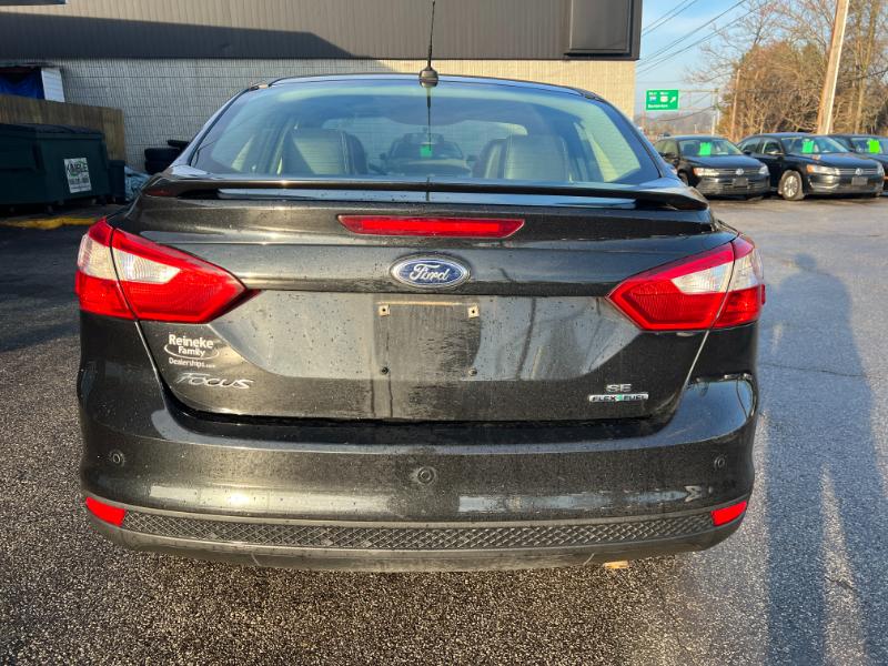 Ford Focus SE Sedan 2013