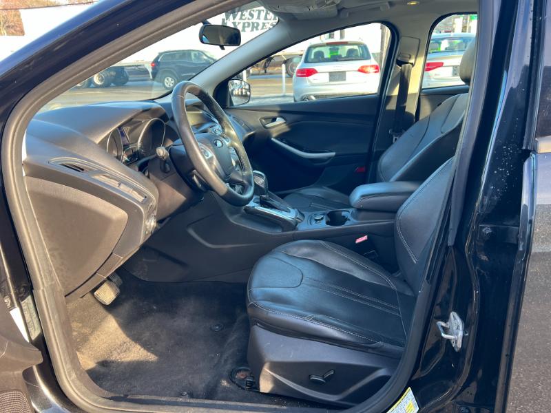 Ford Focus SE Sedan 2013