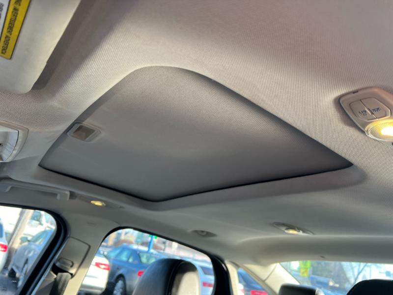 Ford Focus SE Sedan 2013