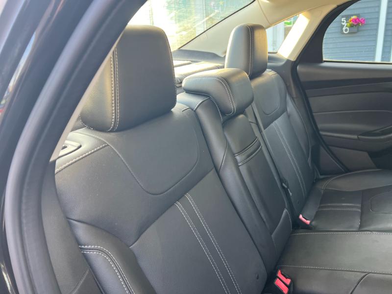 Ford Focus SE Sedan 2013