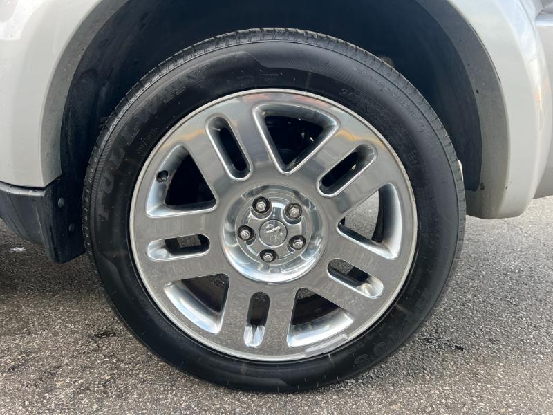 Dodge Nitro Heat 2WD 2011