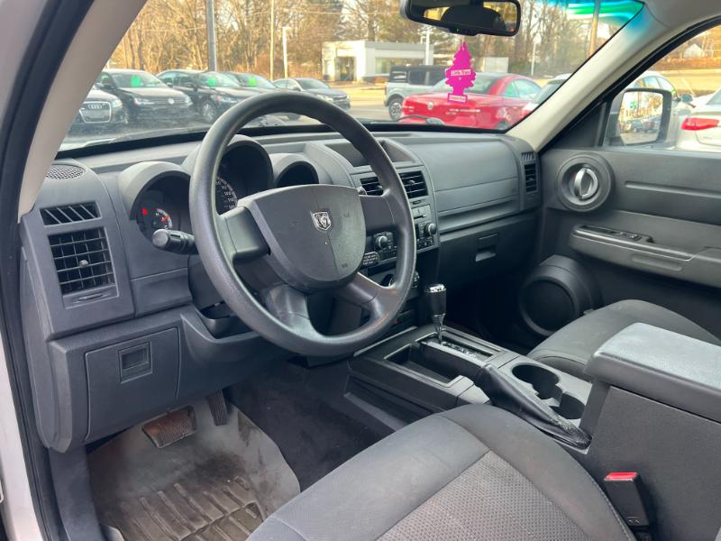 Dodge Nitro Heat 2WD 2011