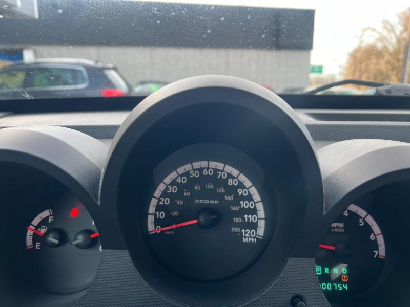 Dodge Nitro Heat 2WD 2011