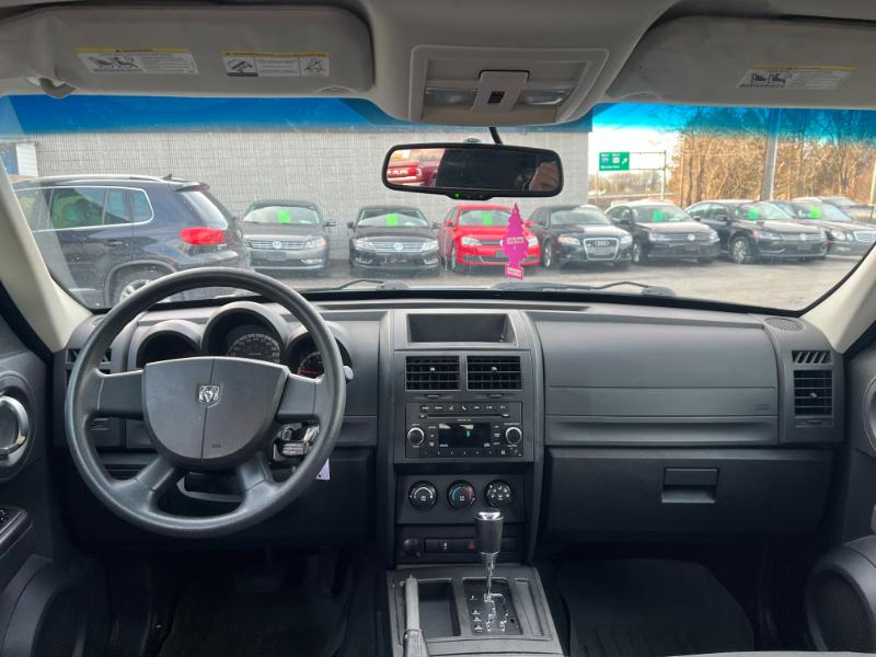 Dodge Nitro Heat 2WD 2011