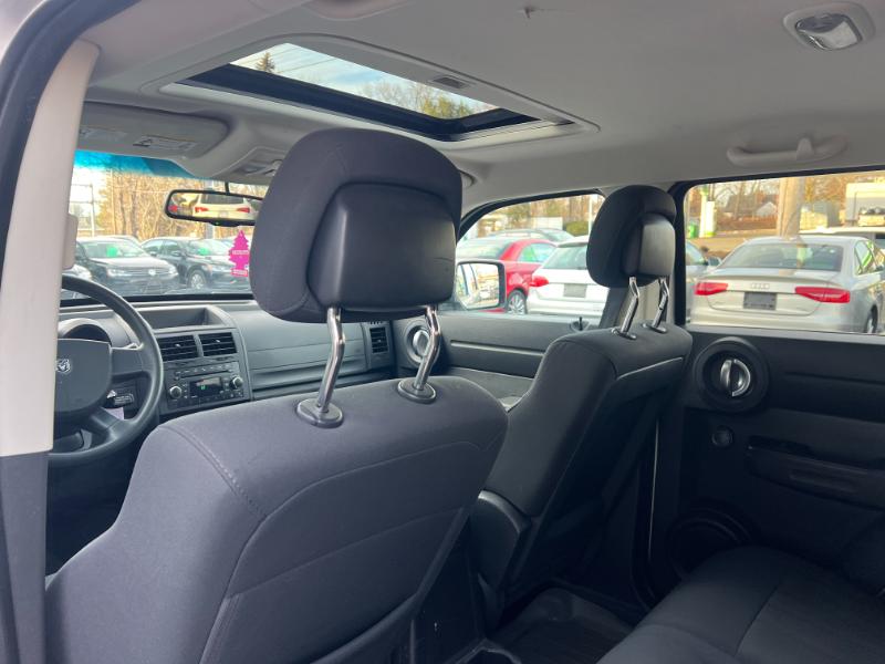 Dodge Nitro Heat 2WD 2011