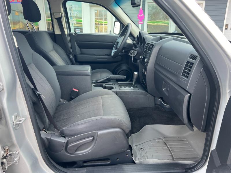 Dodge Nitro Heat 2WD 2011