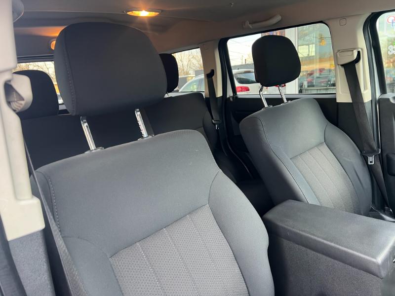 Dodge Nitro Heat 2WD 2011