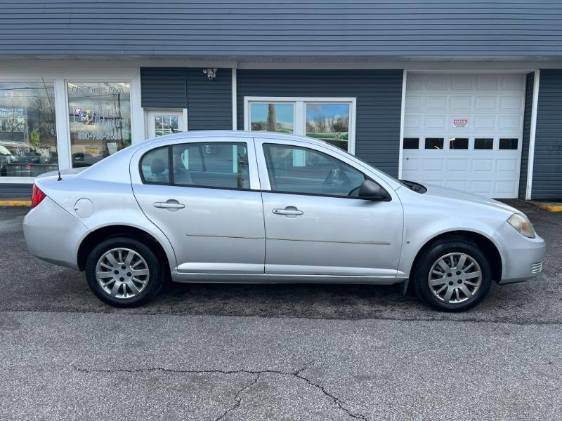 Chevrolet Cobalt LS Sedan 2009