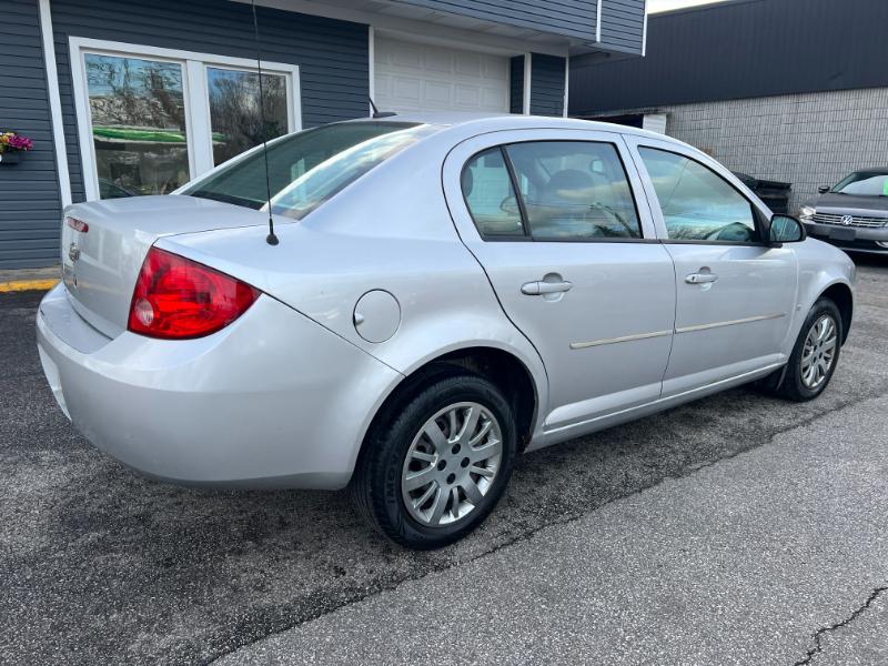 Chevrolet Cobalt LS Sedan 2009