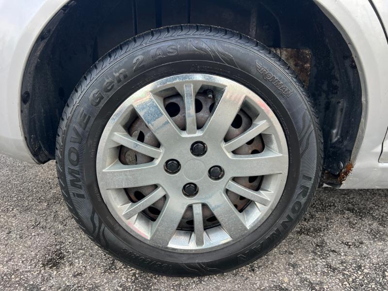 Chevrolet Cobalt LS Sedan 2009