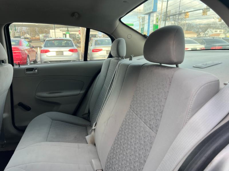 Chevrolet Cobalt LS Sedan 2009