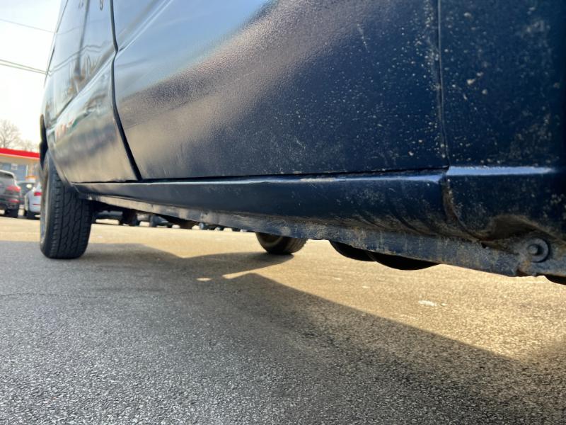 Ford Econoline E-350 XLT Super Duty Extended 2012