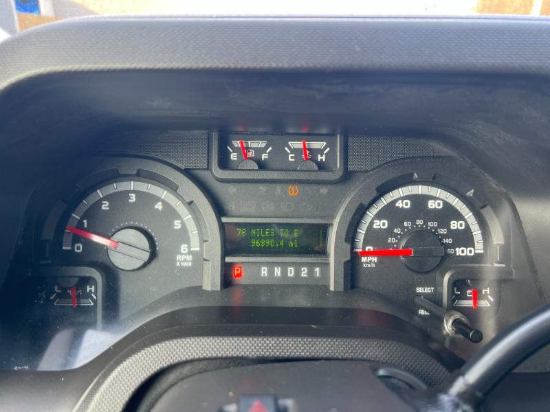 Ford Econoline E-350 XLT Super Duty Extended 2012