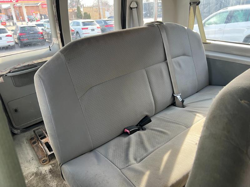 Ford Econoline E-350 XLT Super Duty Extended 2012