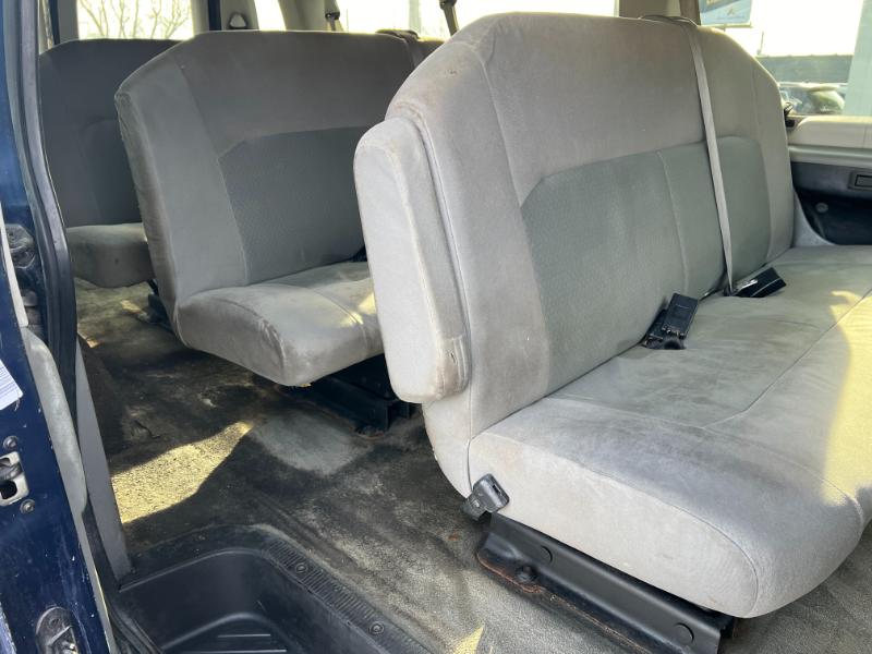 Ford Econoline E-350 XLT Super Duty Extended 2012