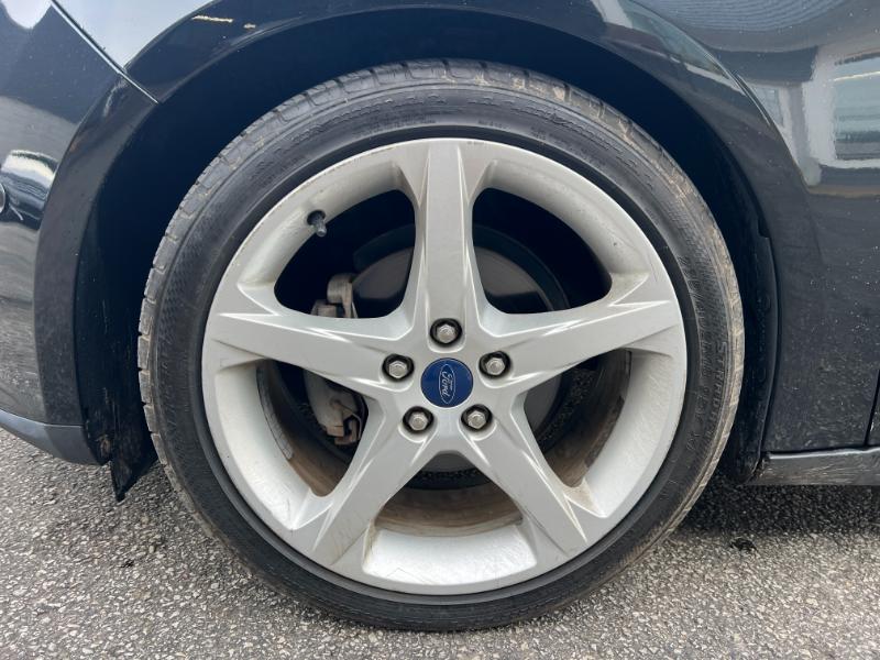 Ford Focus Titanium Hatch 2013